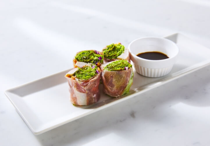 生ハムとチキンの生春巻き